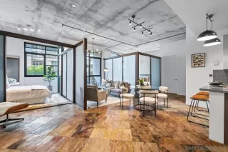 Photo #2: 250000017 Listing 