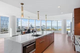 Photo #5: 250000042 Listing