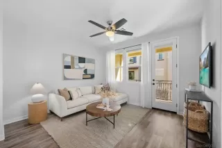 Photo #6: 250000060 Listing