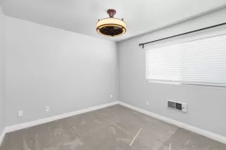 Photo #6: 250000082 Listing