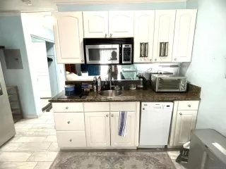 Photo #6: 250000136 Listing 