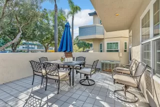 Photo #2: 250000142 Listing