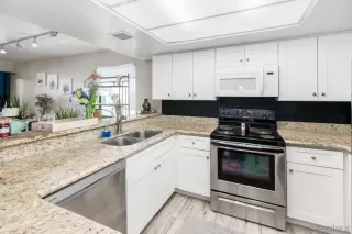 Photo #3: 250000209 Listing