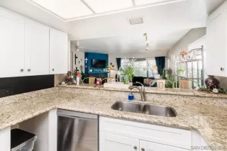 Photo #5: 250000209 Listing