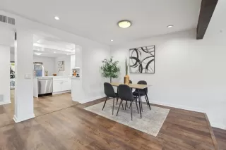 Photo #5: 250000212 Listing