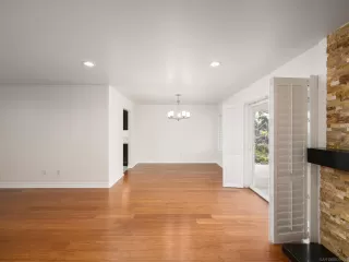 Photo #2: 250000241 Listing