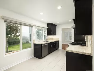 Photo #4: 250000241 Listing