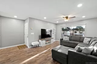 Photo #3: 250000269 Listing
