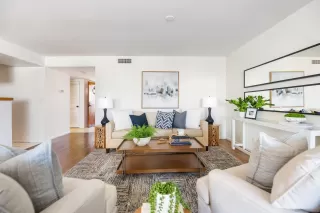 Photo #5: 250000278 Listing