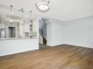 Photo #5: 250000282 Listing