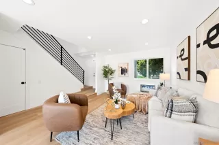 Photo #5: 250000283 Listing