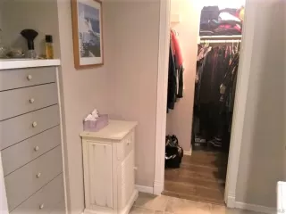 Photo #6: 250000309 Listing