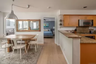 More Details about MLS # 250000353 : 924 HORNBLEND UNIT 204