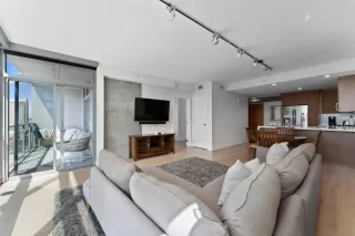 Photo #5: 250000414 Listing