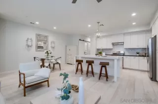 Photo #4: 250000452 Listing 