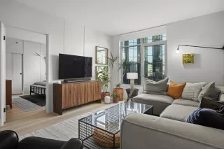 Photo #6: 250000489 Listing