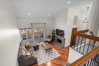 Photo #3: 250000503 Listing