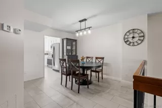 Photo #5: 250000503 Listing