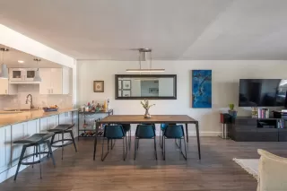 Photo #5: 250000531 Listing