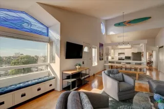 Photo #1: 250000573 Listing