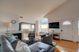 Photo #3: 250000573 Listing