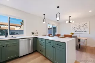 Photo #2: 250000605 Listing