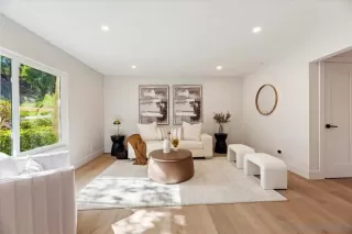 Photo #4: 250000605 Listing