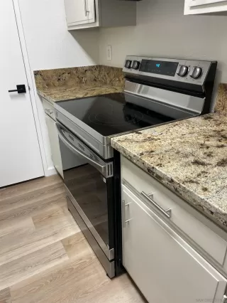 Photo #4: 250000626 Listing