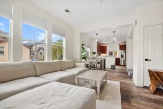 Photo #6: 250000653 Listing