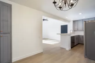 Photo #5: 250000666 Listing 