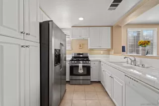 Photo #4: 250000676 Listing 