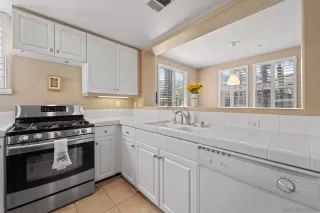 Photo #5: 250000676 Listing 