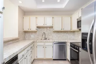 Photo #6: 250000742 Listing