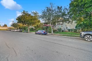 Photo #4: 250000790 Listing 