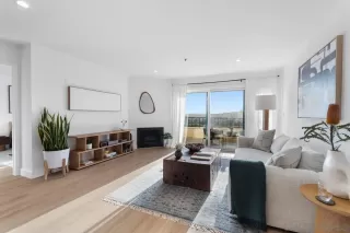 Photo #5: 250000802 Listing