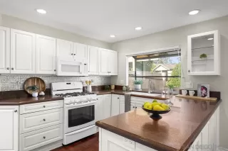 Photo #2: 250000826 Listing 