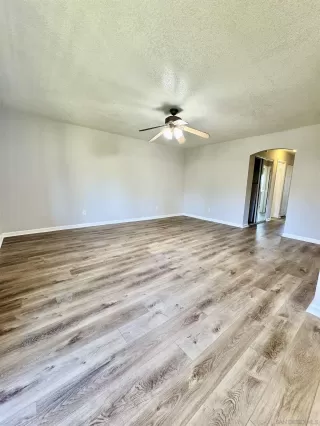 Photo #1: 250000839 Listing