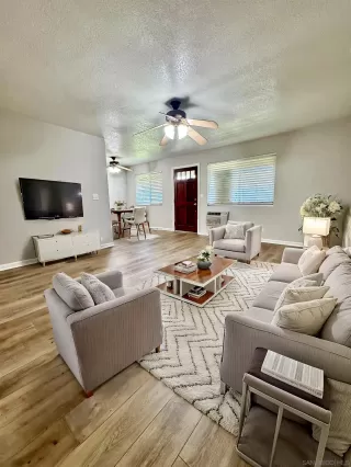 Photo #2: 250000839 Listing