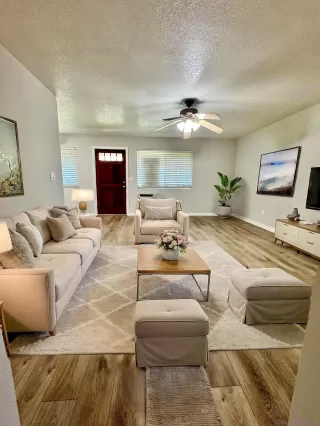 Photo #4: 250000839 Listing