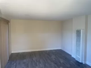 Photo #3: 250000912 Listing