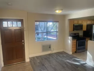 Photo #5: 250000912 Listing