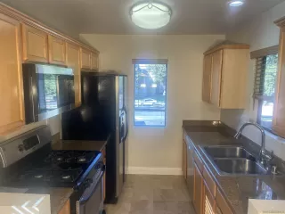 Photo #6: 250000912 Listing