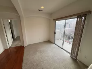 Photo #5: 250000913 Listing