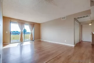 Photo #6: 250000986 Listing