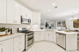 Photo #6: 250001010 Listing