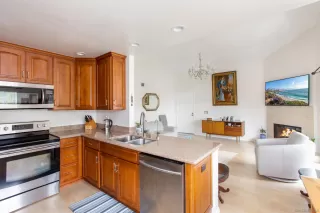 Photo #2: 250001032 Listing 