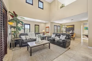 Photo #3: 250001035 Listing