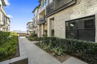 Photo #2: 250016749 Listing