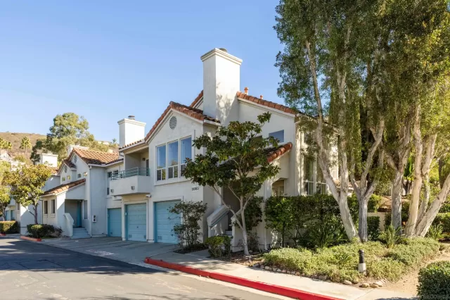 MLS: 250016798 Condo For Sale