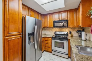 Photo #5: 250016876 Listing